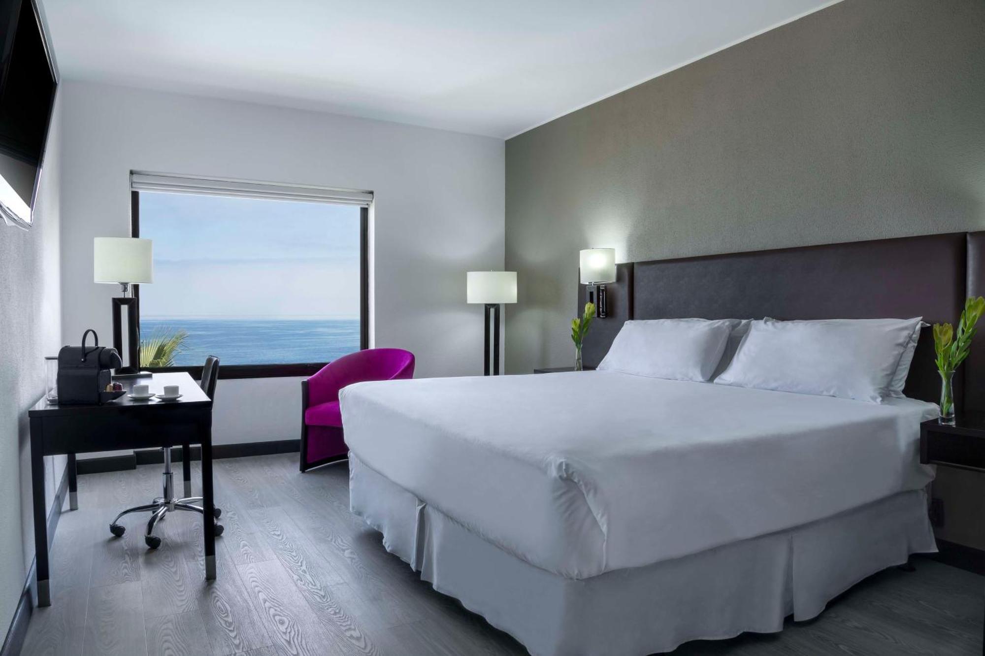 Nh Iquique Costa Hotel Exterior photo