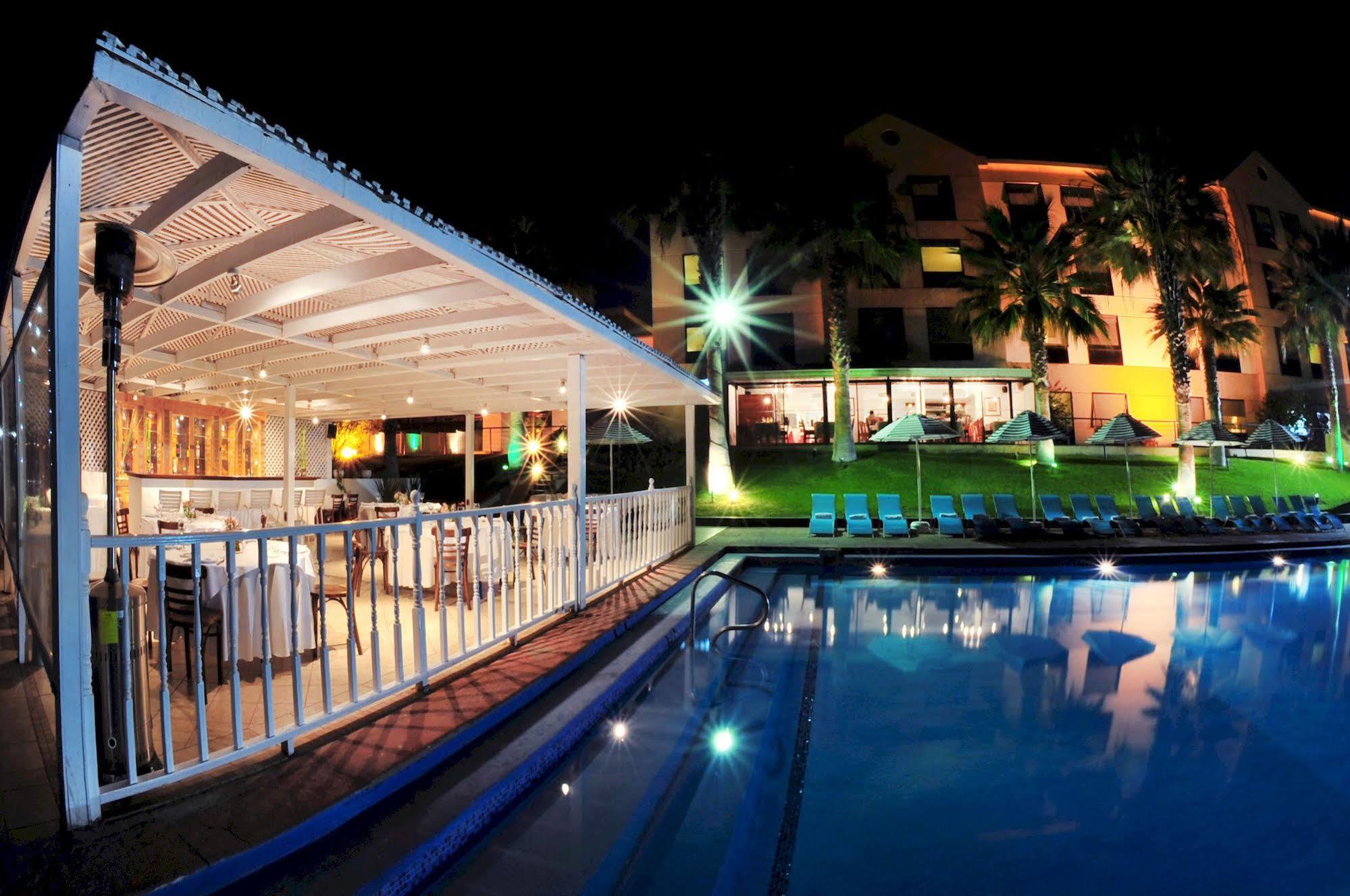 Nh Iquique Costa Hotel Exterior photo